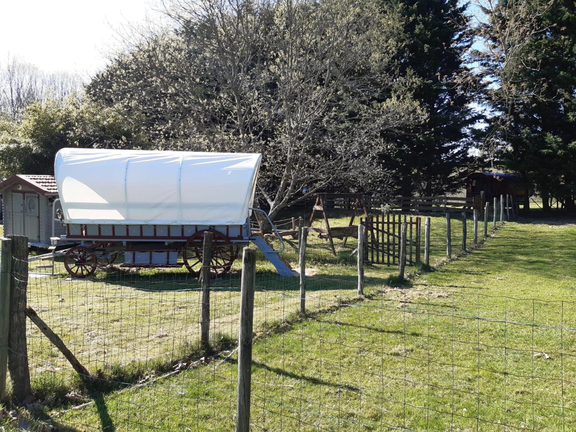 Tente Trappeur Ada, Au Jardin De La Vouivre Saint-Vincent-en-Bresse المظهر الخارجي الصورة